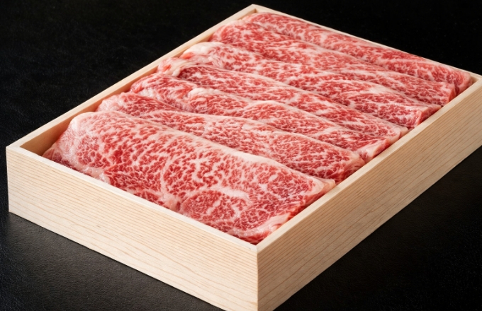 鹿児島黒牛サーロイン<br />
しゃぶしゃぶ、すきやき用肉箱